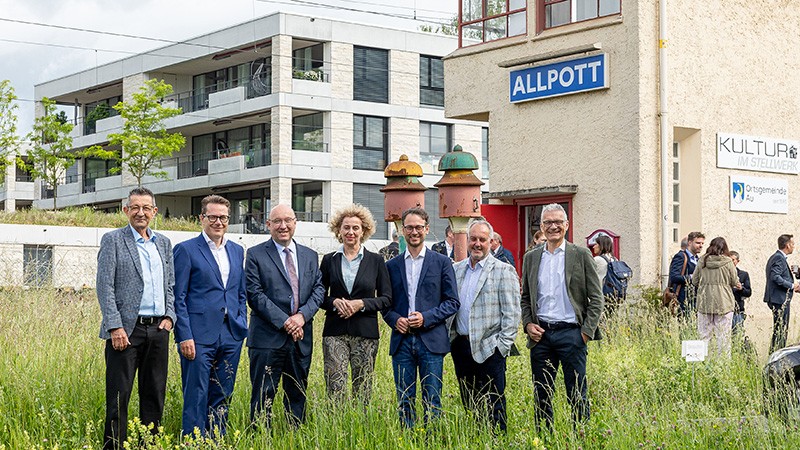 Vertreterinnen und Vertreter des Kantons St.Gallen und des Fürstentums Liechtenstein an der Allpott-Medienorientierung vom 22. Mai 2024 in Heerbrugg